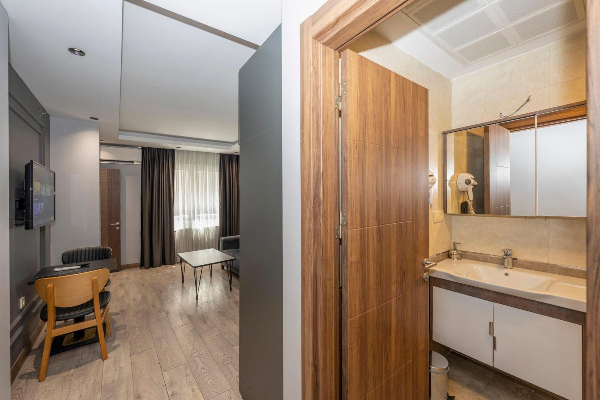 Comfort Suites Hotel Istanbul Exterior foto